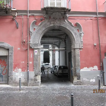Mary House * Naples